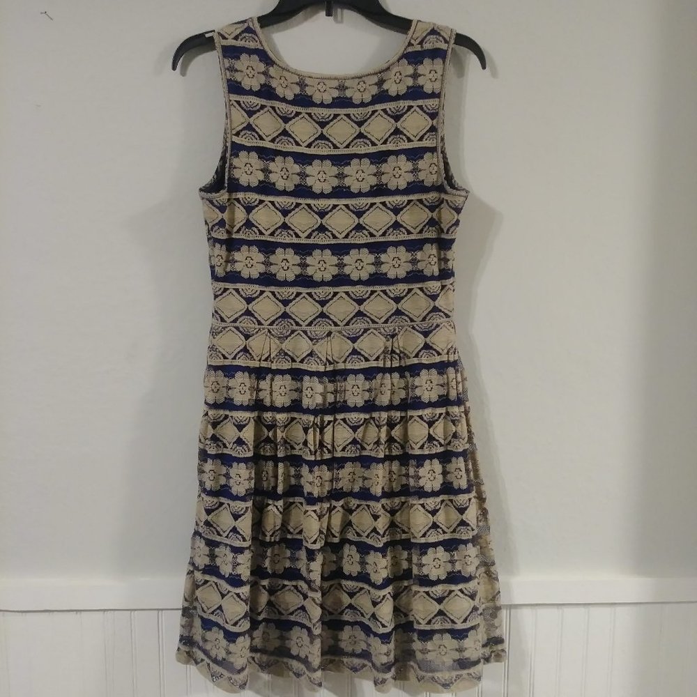 Studio M lace dress - Picture 4 of 5